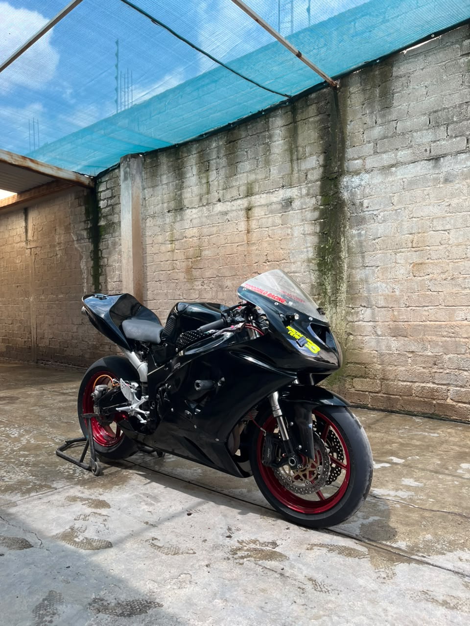 Kawasaki 636 Racing — perfil derecho